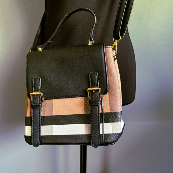 Women's Hand & Crossbody Bag - Picture 2 of 5